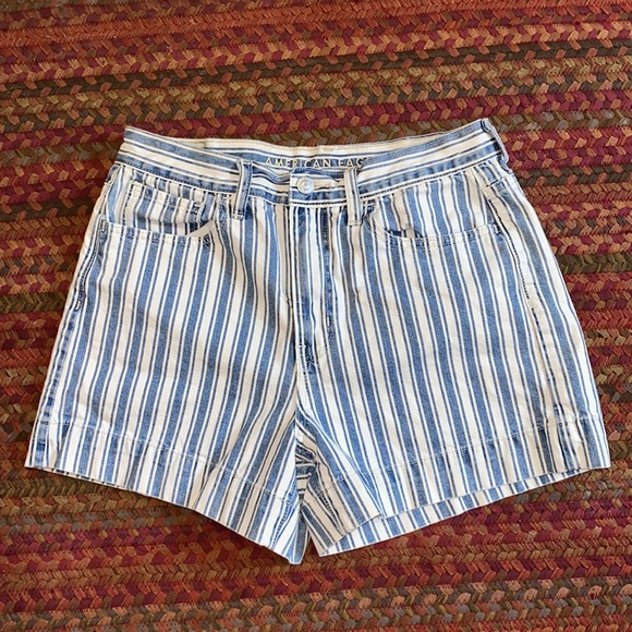 AMERICAN EAGLE VERTICAL STRIPE DENIM SHORTS - Picture 2 of 5